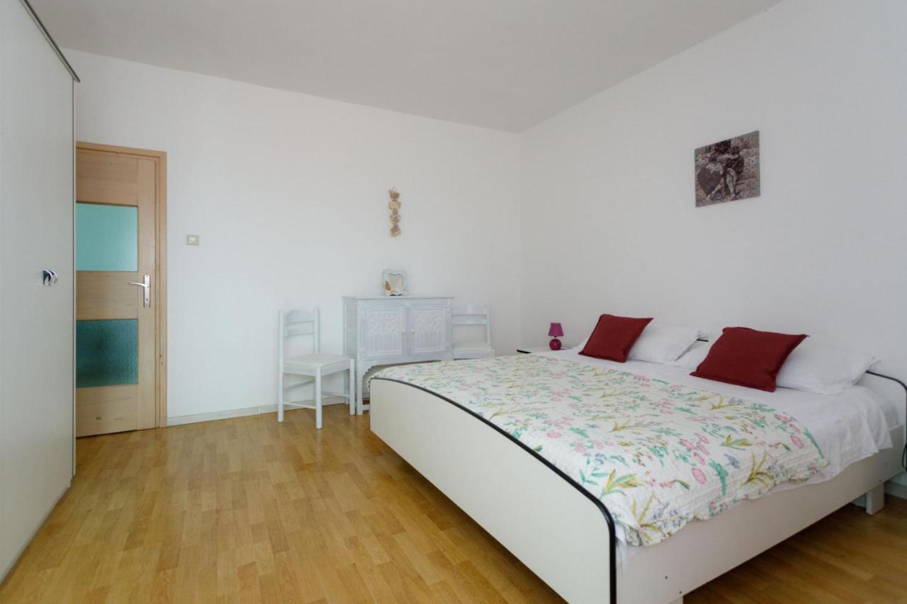 Adrijana 2 Appartement Krk Town Buitenkant foto